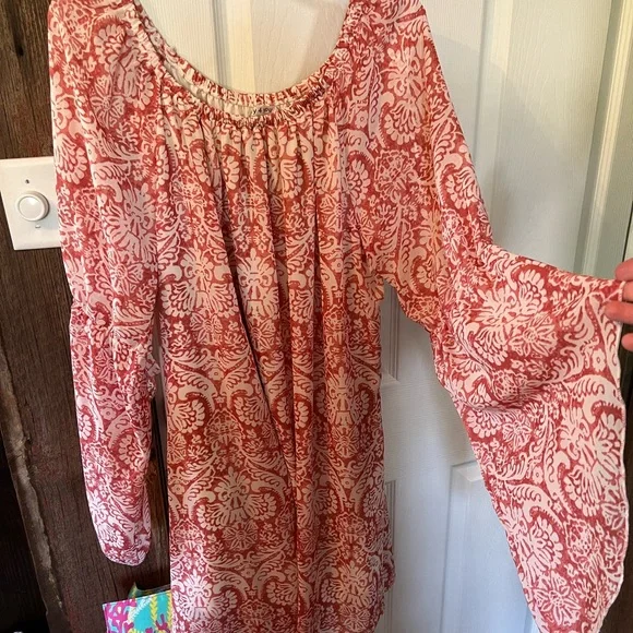 Bell Sleeved Dress - Picture 1 of 4